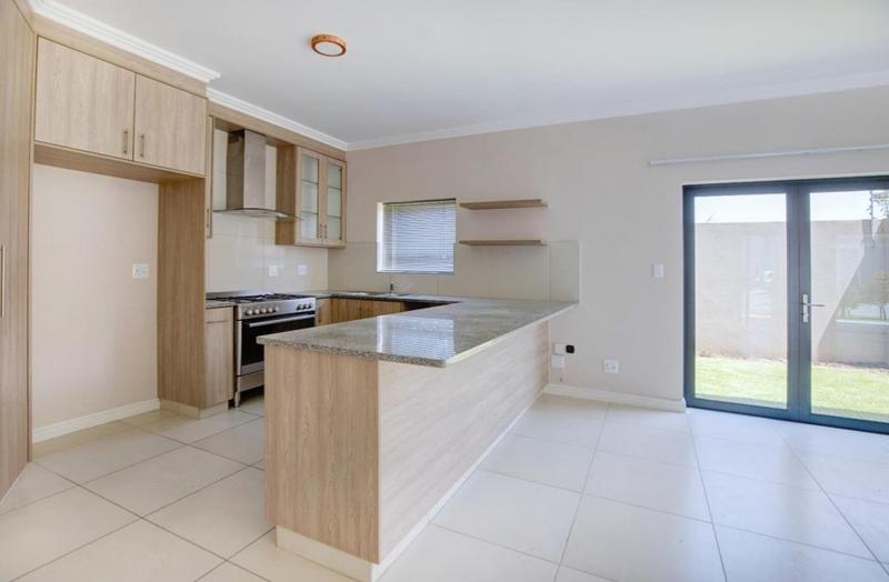 3 Bedroom Property for Sale in Kraaibosch Western Cape